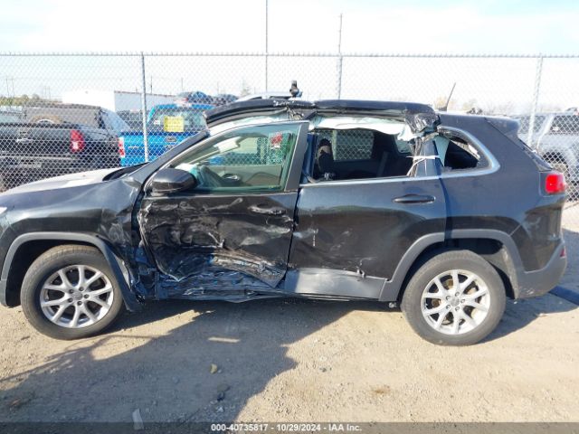 1C4PJLCB0GW136730 Jeep Cherokee Latitude