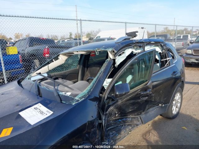 1C4PJLCB0GW136730 Jeep Cherokee Latitude