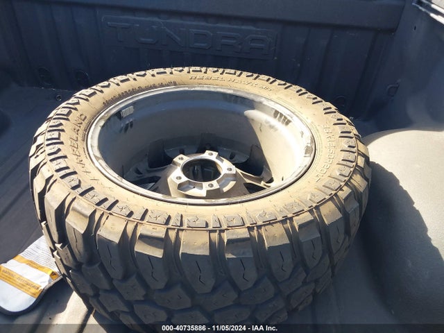 5TFDY5F11KX815227 Toyota Tundra Trd Pro 5.7l V8