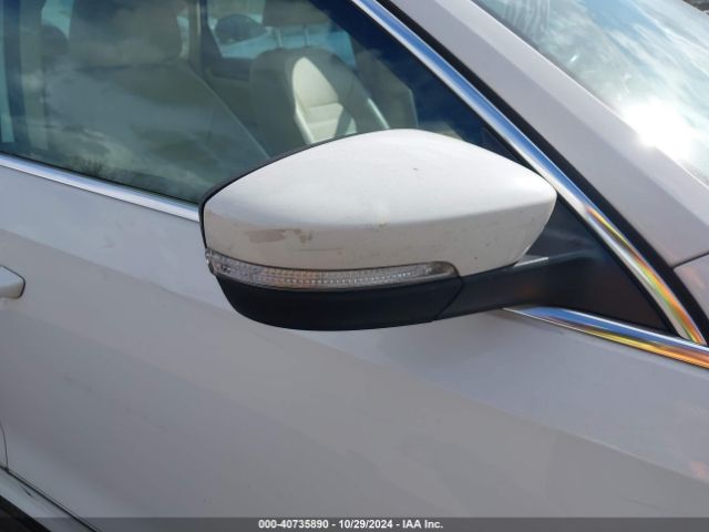 1VWCT7A36FC078874 Volkswagen Passat 1.8t Sel Premium