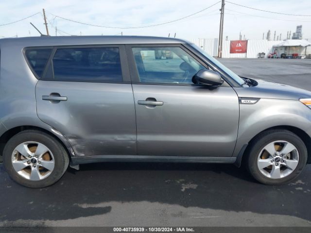KNDJN2A2XH7454843 KIA Soul !