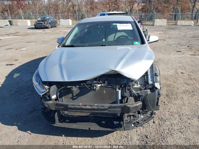 Hyundai SONATA SEL 2018 5NPE34AF3JH609840 Image 12