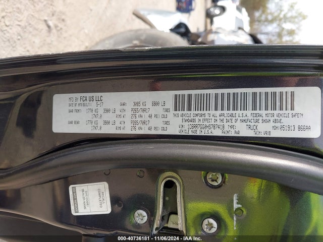 1C6RR7GG0HS787418 RAM 1500 Slt  4x4 6'4 Box