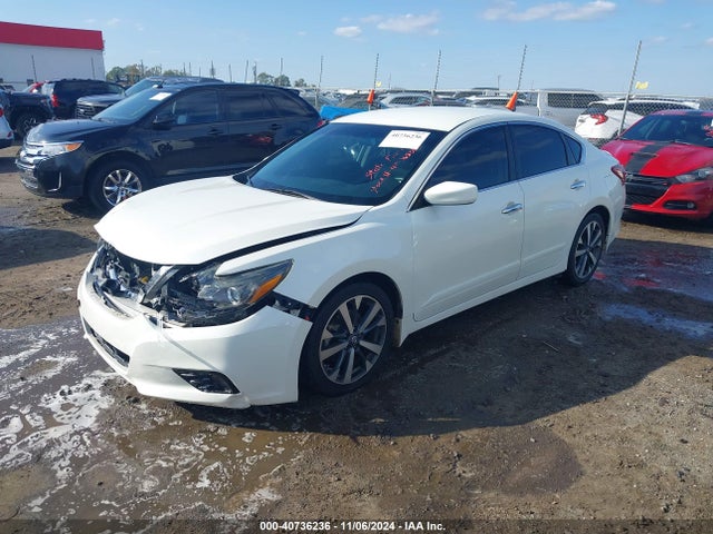 Nissan Altima 2.5 Sr 2017 1N4AL3AP4HC259972 Image 2