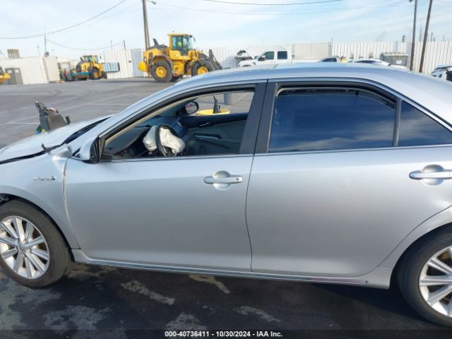 4T1BD1FKXEU131542 Toyota Camry Hybrid Xle