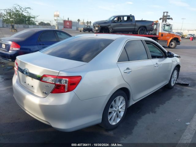 4T1BD1FKXEU131542 Toyota Camry Hybrid Xle
