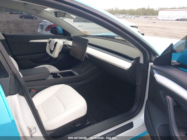 2023 TESLA MODEL 3 5YJ3E1EA5PF398792 Photo 4