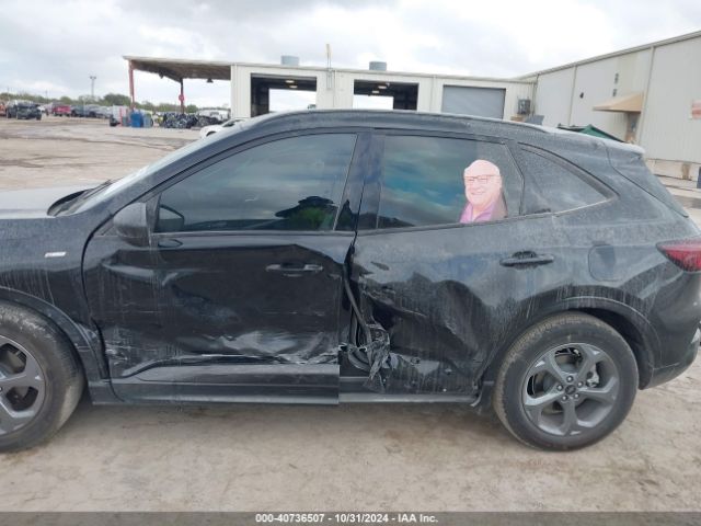 1FMCU0MN5PUB10483 Ford Escape St-line