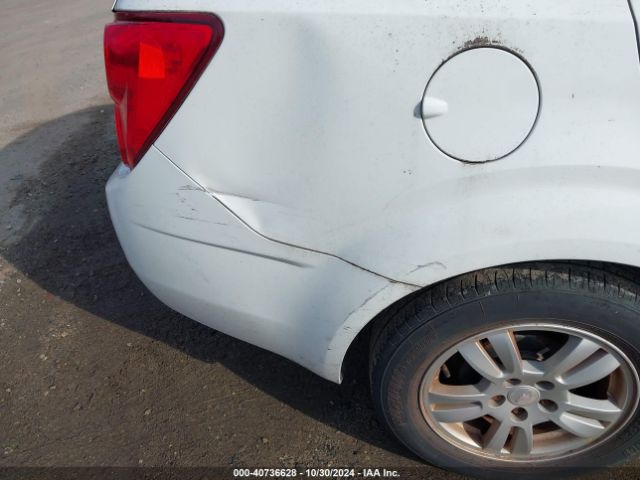 1G1JC5SHXF4106591 Chevrolet Sonic Lt Auto