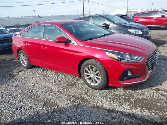 Hyundai SONATA SE 2019 5NPE24AF9KH749170 Image 1