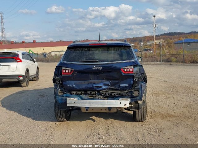 3C4NJDBB0KT818133 Jeep Compass Latitude 4x4