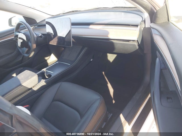 2023 TESLA MODEL 3 5YJ3E1EAXPF550758 Photo 4