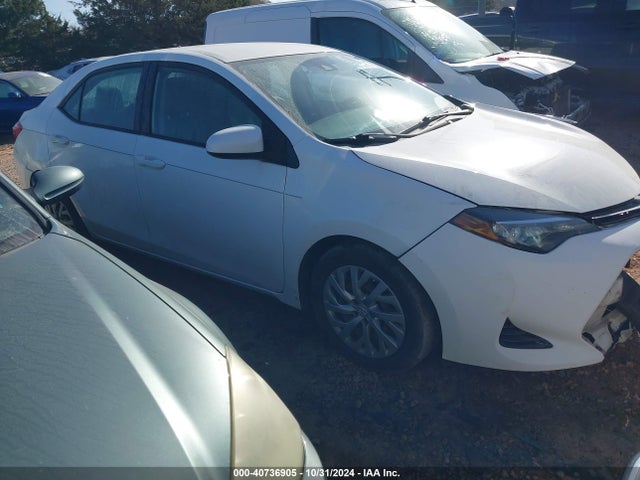 Toyota COROLLA LE 2017 2T1BURHE8HC769056 Image 1