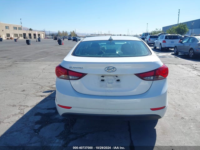 Hyundai ELANTRA SE 2015 5NPDH4AE4FH652532 Image 16