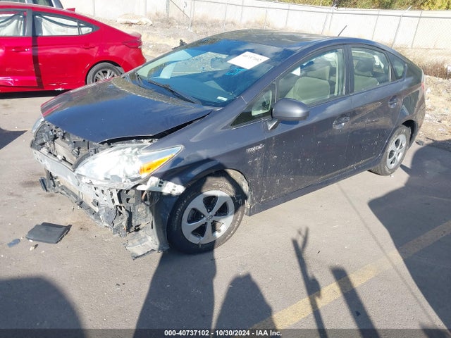 JTDKN3DU4F2003750 Toyota Prius Two
