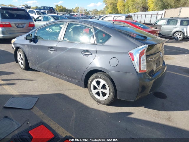 JTDKN3DU4F2003750 Toyota Prius Two