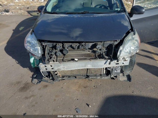 JTDKN3DU4F2003750 Toyota Prius Two