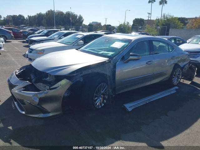 JTHB21B18K2022820 Lexus Es 300h Luxury