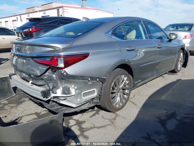 JTHB21B18K2022820 Lexus Es 300h Luxury