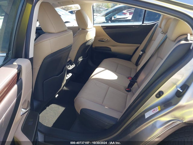 JTHB21B18K2022820 Lexus Es 300h Luxury