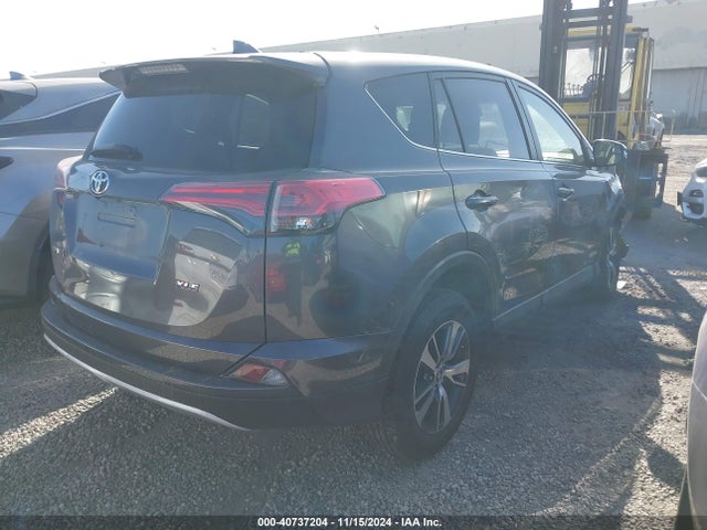 Toyota Rav4 Xle 2018 JTMWFREV1JJ745756 Image 4