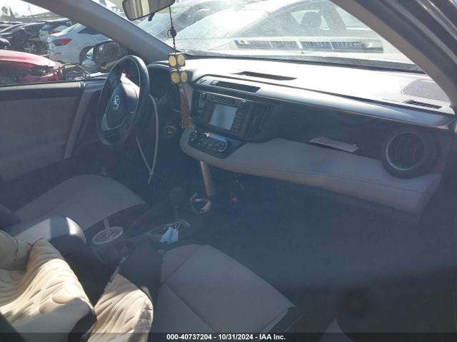 Toyota Rav4 Xle 2018 JTMWFREV1JJ745756 Image 5