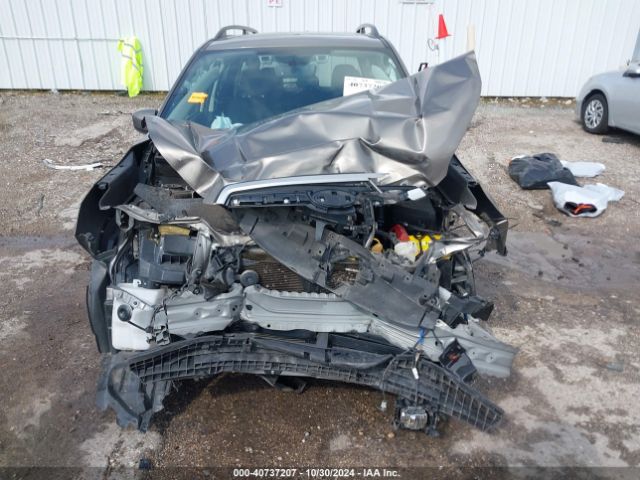 JF2SKAEC2KH449505 Subaru Forester Premium