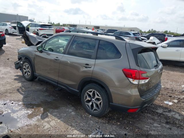 JF2SKAEC2KH449505 Subaru Forester Premium