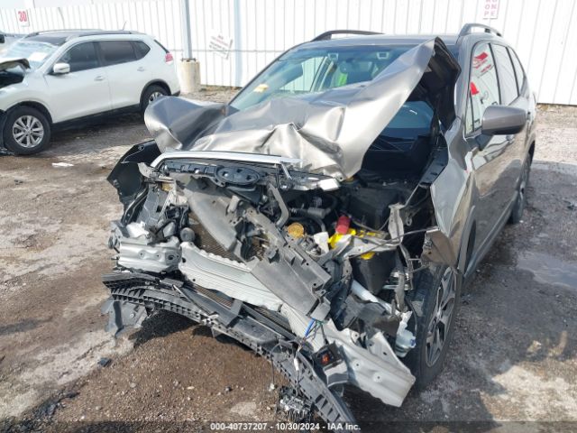 JF2SKAEC2KH449505 Subaru Forester Premium