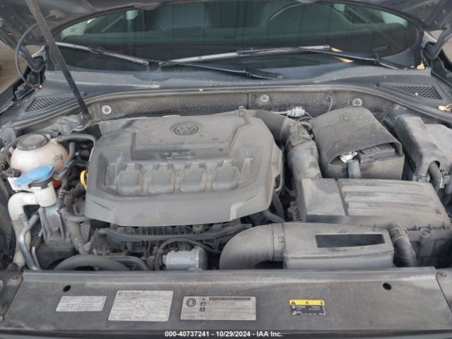 1VWAA7A30JC016490 Volkswagen Passat 2.0t R-line/2.0t S