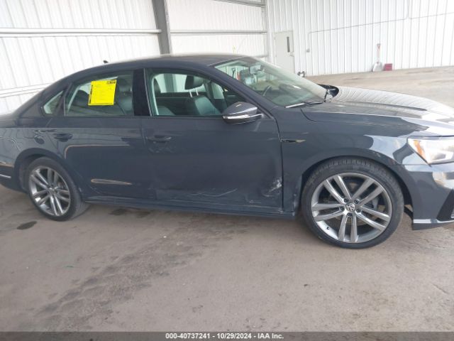 1VWAA7A30JC016490 Volkswagen Passat 2.0t R-line/2.0t S