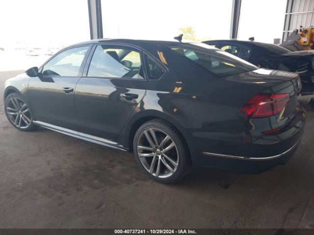 1VWAA7A30JC016490 Volkswagen Passat 2.0t R-line/2.0t S