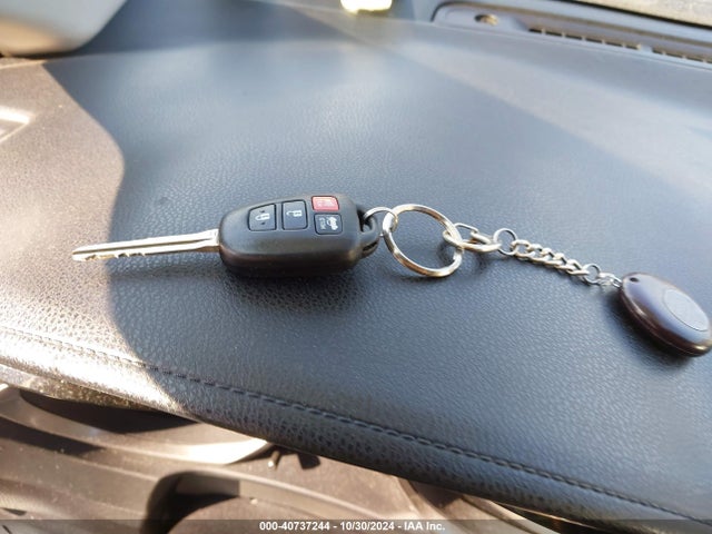 Toyota Corolla S Plus 2015 2T1BURHE3FC245388 Image 11