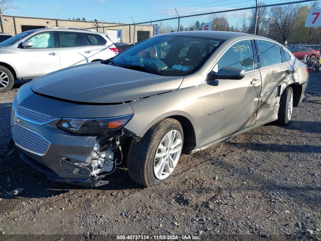 Chevrolet MALIBU LT 2018 1G1ZD5ST2JF223826 Image 2