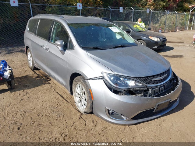 Chrysler Pacifica Touring L 2018 2C4RC1BG1JR269632 Image 1