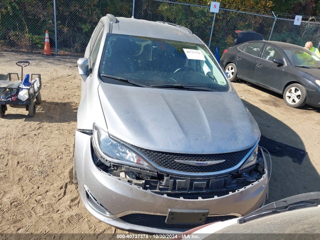 Chrysler Pacifica Touring L 2018 2C4RC1BG1JR269632 Image 12