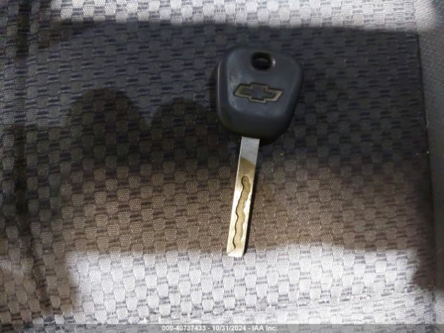 1GCVKREC0FZ325050 Chevrolet Silverado 1500 2lt