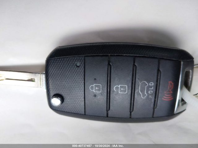 KNDJP3A50E7055199 KIA SOUL +