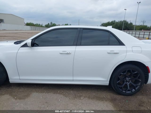 2C3CCABTXLH180822 Chrysler 300 300s