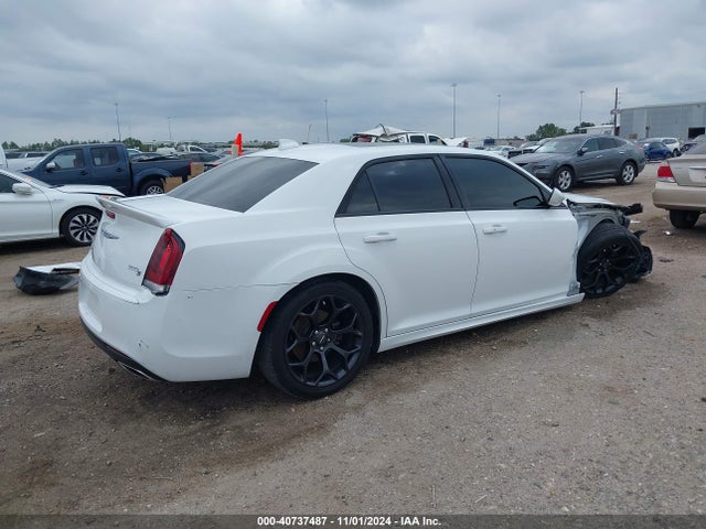 2C3CCABTXLH180822 Chrysler 300 300s