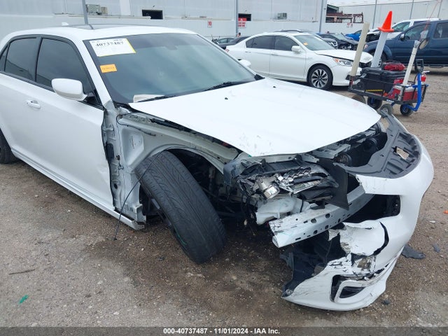 2C3CCABTXLH180822 Chrysler 300 300s