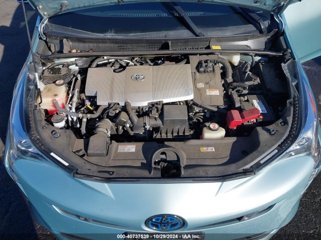 Toyota Prius Three 2018 JTDKARFU5J3549052 Image 10