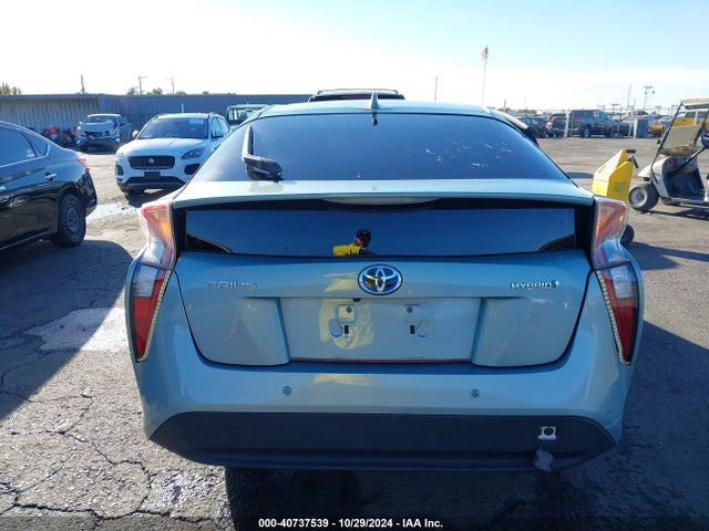 Toyota Prius Three 2018 JTDKARFU5J3549052 Image 16