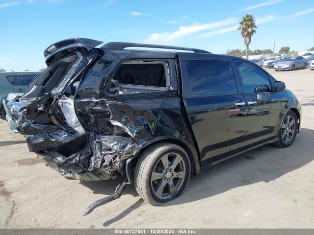 Toyota Sienna Se 8 Passenger 2017 5TDXZ3DC8HS771079 Image 4