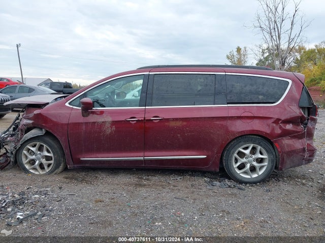 Chrysler Pacifica Touring-l 2017 2C4RC1BG2HR730010 Image 14