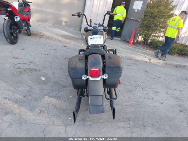 2018 HARLEY-DAVIDSON FLHC 1HD1YAJ16JC029169 Photo 5
