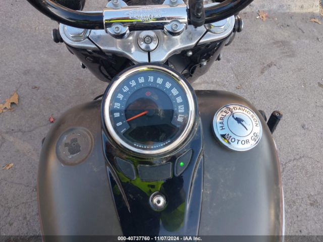 2018 HARLEY-DAVIDSON FLHC 1HD1YAJ16JC029169 Photo 6
