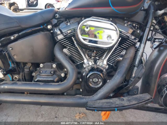 2018 HARLEY-DAVIDSON FLHC 1HD1YAJ16JC029169 Photo 7
