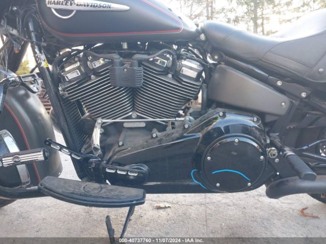 2018 HARLEY-DAVIDSON FLHC 1HD1YAJ16JC029169 Photo 8