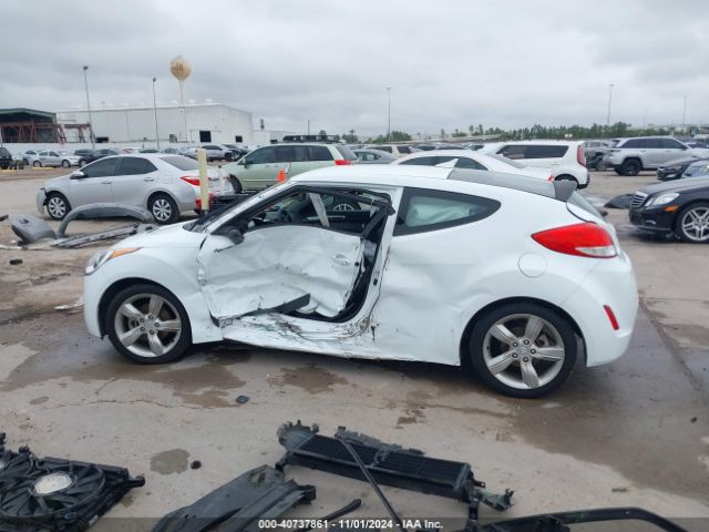 KMHTC6AD5FU242899 Hyundai Veloster